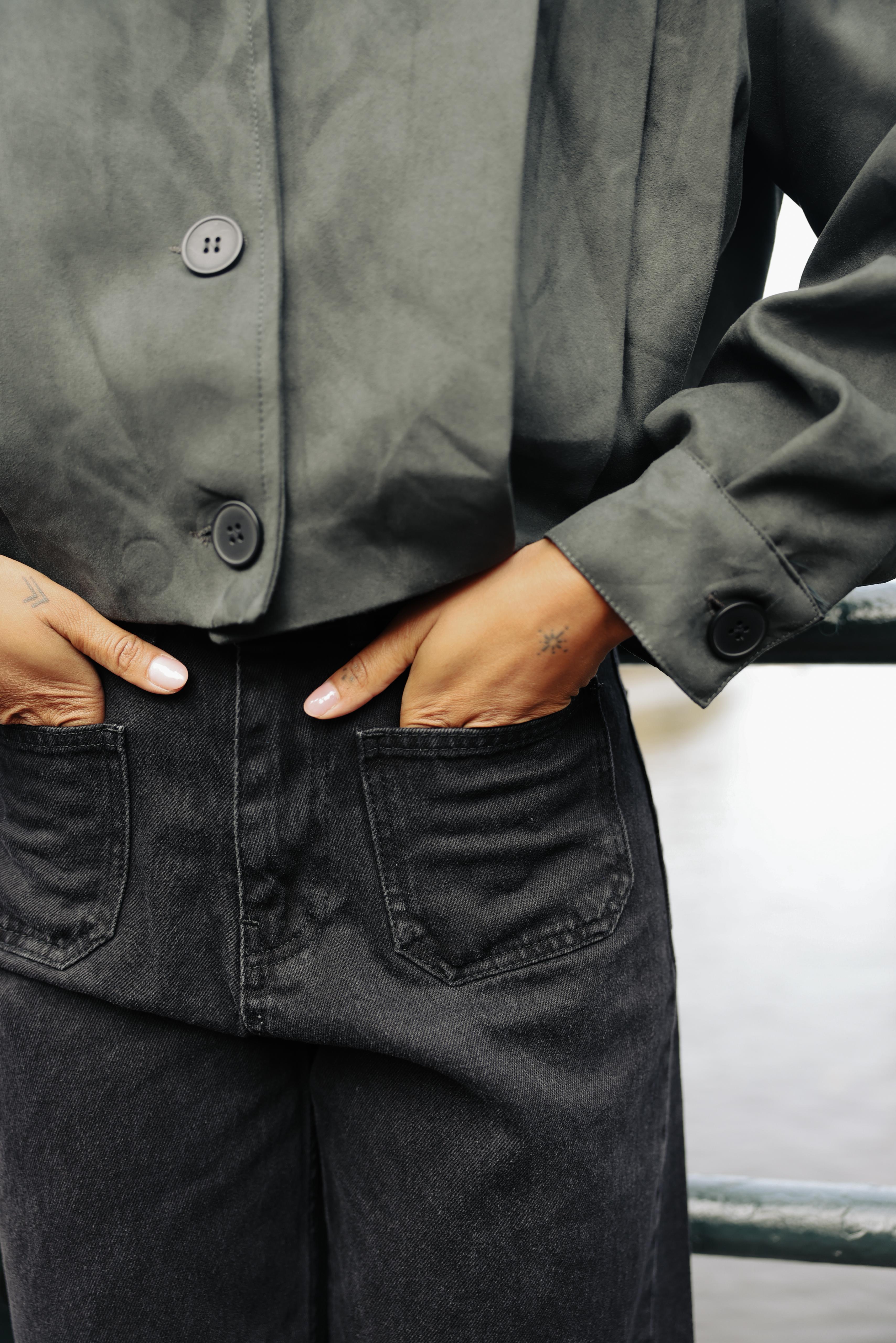 Cropped trench Olive