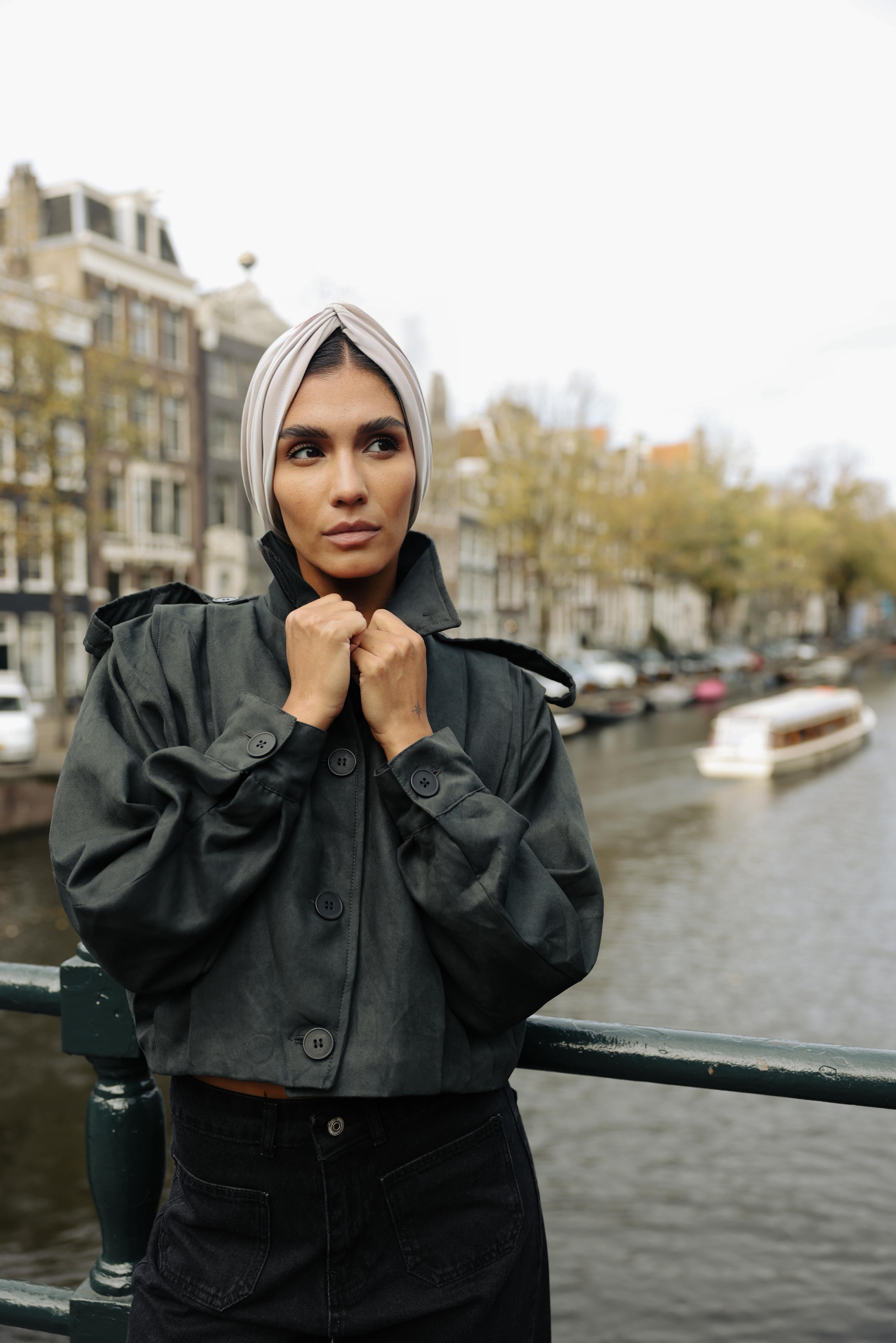 Cropped trench Olive