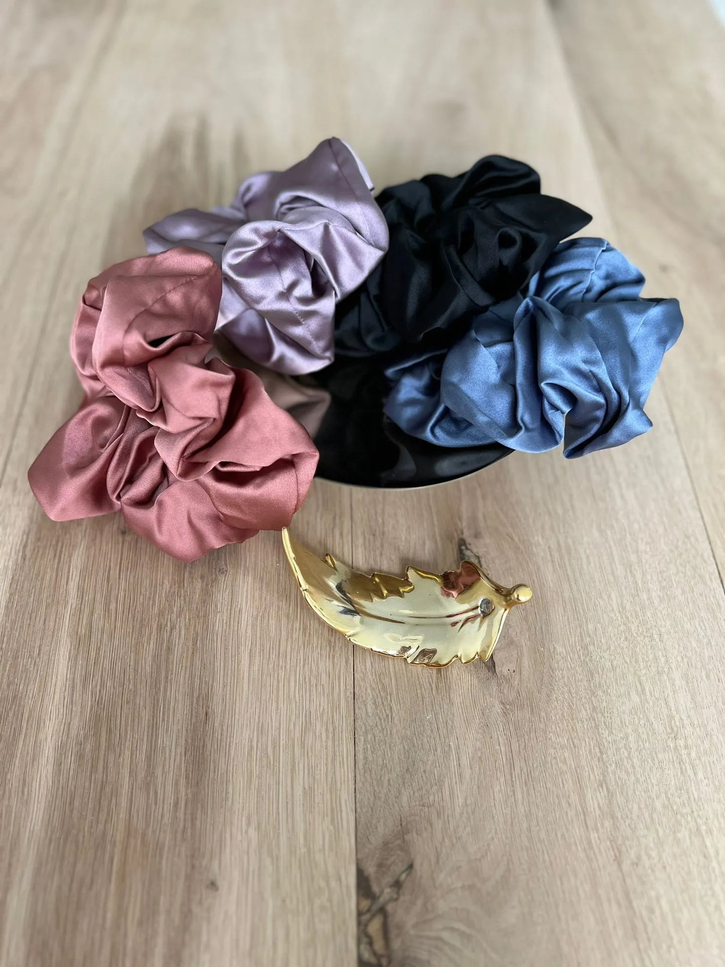 XL scrunchie volumizer